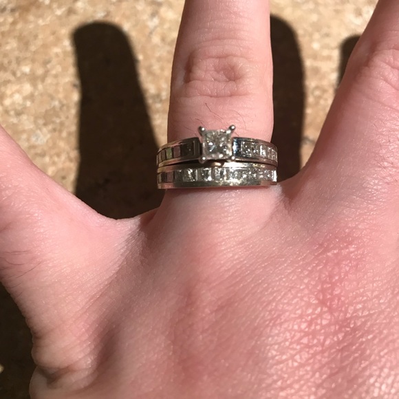 14K white gold Kay Jewelers bridal set - Picture 3 of 4